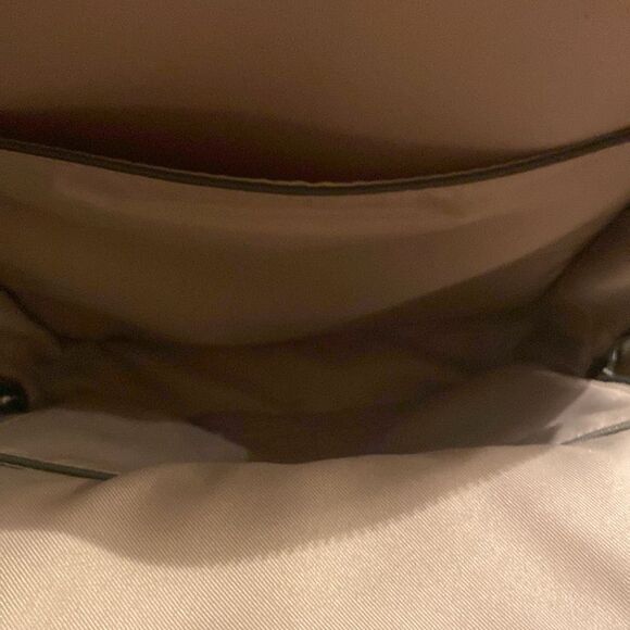 Like New CALPAK Kaya 15 inch Pink Interior Charcoal Grey Laptop Backpack - Picture 12 of 13